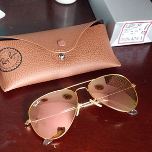 Ray ban rose gold aviators